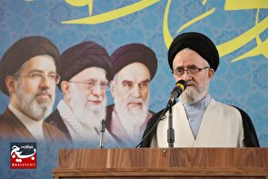 صبر و ارتباط با امام زمان (عج) رمز رستگاری است/ دشمن از اجتماع و وحدت مسلمانان هراس دارد