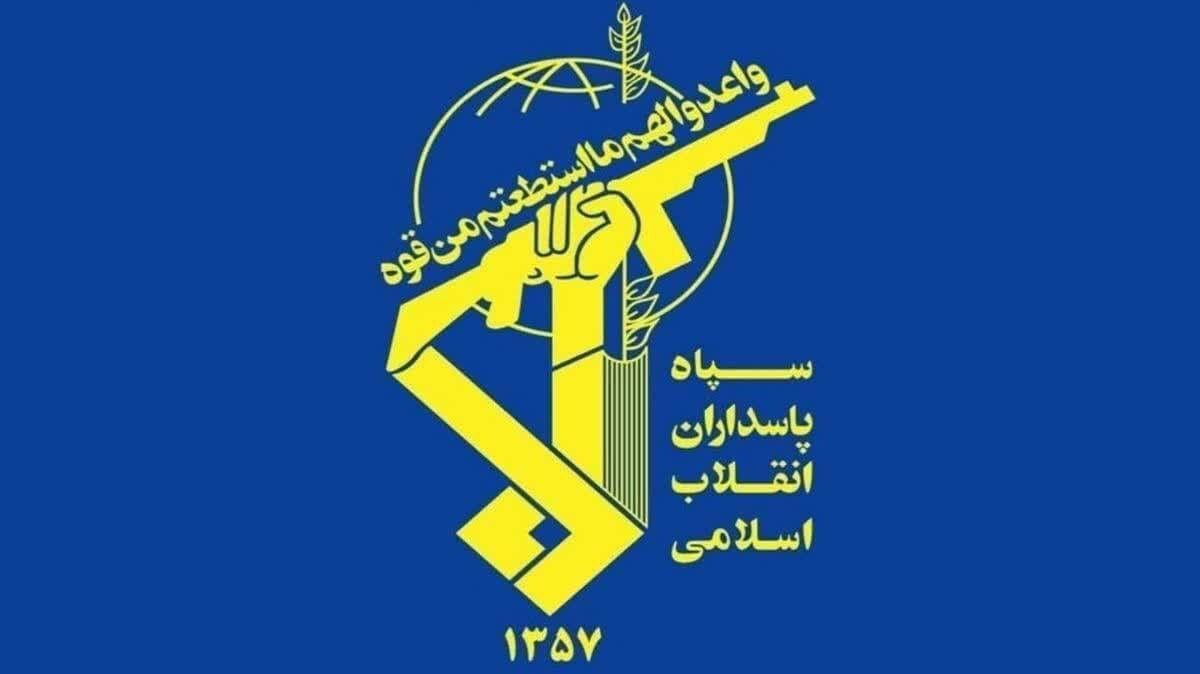 سپاه: حملات از سر استیصال دشمن قفل تنگه هرمز را محکمتر میکند/ رزمندگان سپاه، پاسخ پشیمانکننده متجاوزان را آغاز کردهاند سپاه: حملات از سر استیصال دشمن قفل تنگه هرمز را محکمتر میکند/ رزمندگان سپاه، پاسخ پشیمانکننده متجاوزان را آغاز کردهاند
