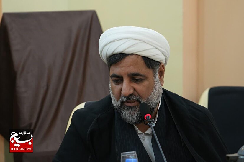 همان‌گونه که موشک‌های ما نقطه‌زن است، اقدامات فرهنگی نیز باید نقطه‌زن باشد/ضرورت بازنمایی حماسه پای لانچرها با زبان هنر
