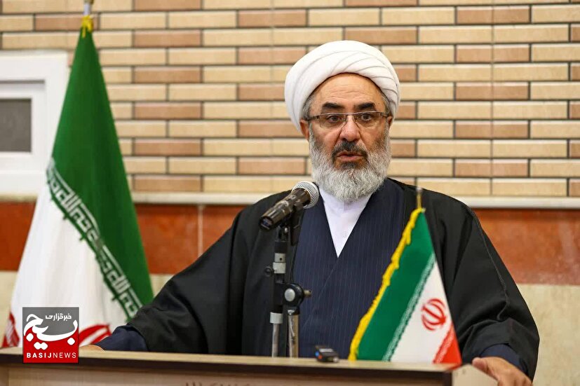حفظ اتحاد و همدلی برای اعتلای نظام ضروری است