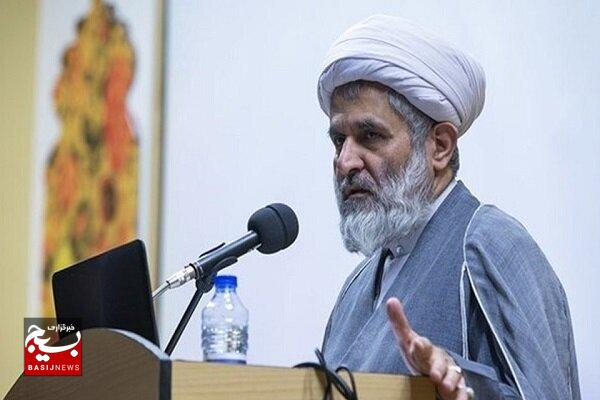 اقتدار امروز ایران مرهون جان فدایی ملت و خانواده شهداست اقتدار امروز ایران مرهون جان فدایی ملت و خانواده شهداست