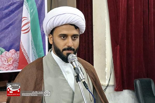 شهادت، آغاز زندگی جاویدان کبوتران خونین بال جزیره لاوان است شهادت، آغاز زندگی جاویدان کبوتران خونین بال جزیره لاوان است