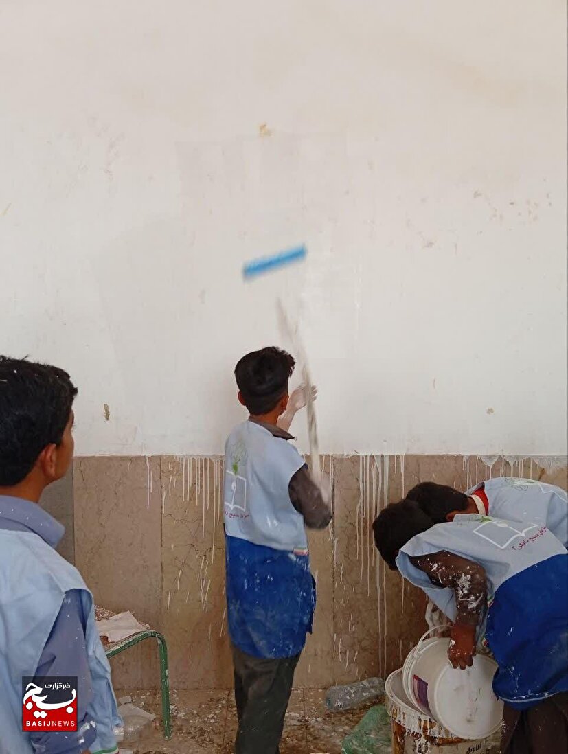 جلوه‌ای دیگر از عشق به مدرسه؛ رنگ‌آمیزی دبستان پسرانه حسین‌آباد جازموریان در قالب اردوی جهادی طرح شهید...