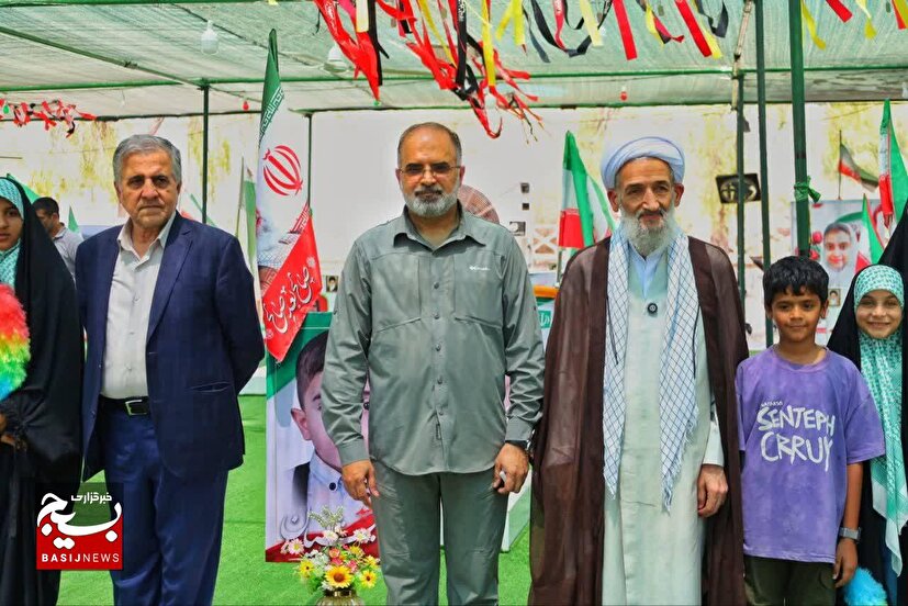 بازدید نماینده ولی‌فقیه در مازندران و فرمانده سپاه کربلا از دبستان شجره طیبه میناب