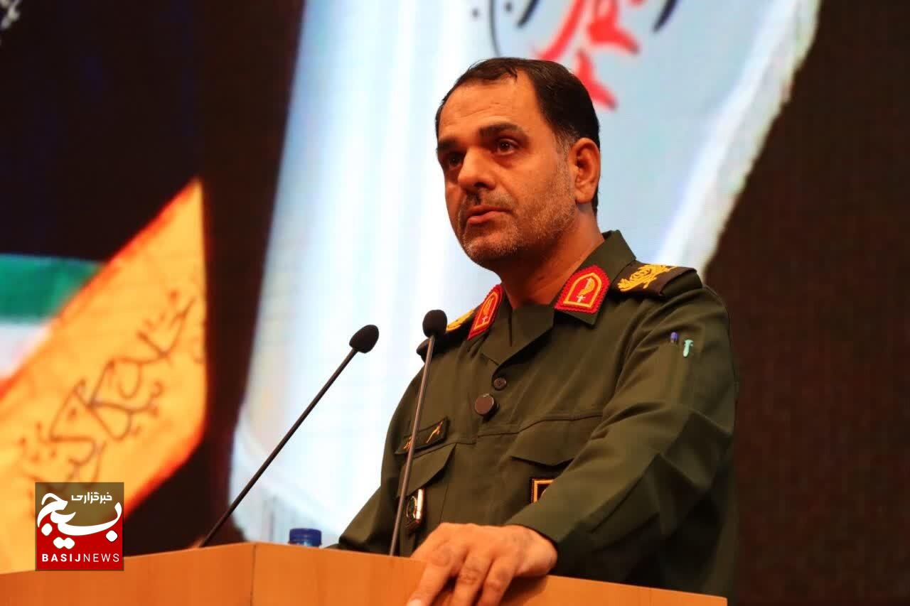قدرت معنوی و قدرت اجتماعی، دو سرمایه مهم سپاه هستند