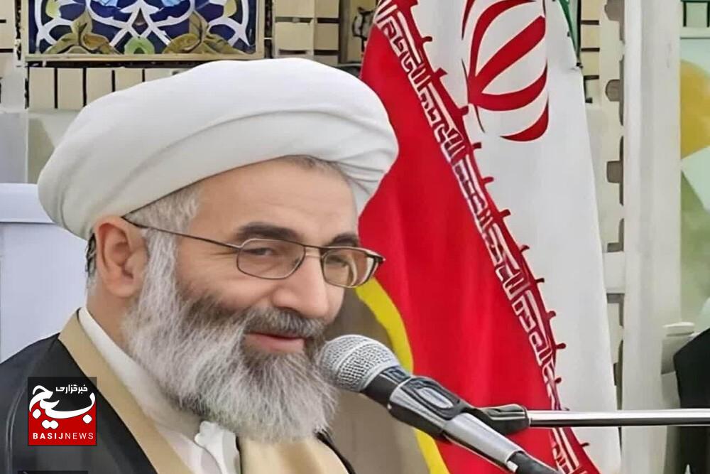 مدیران نباید در برابر جنگ روایت‌های دشمن در لاک دفاعی فرو بروند