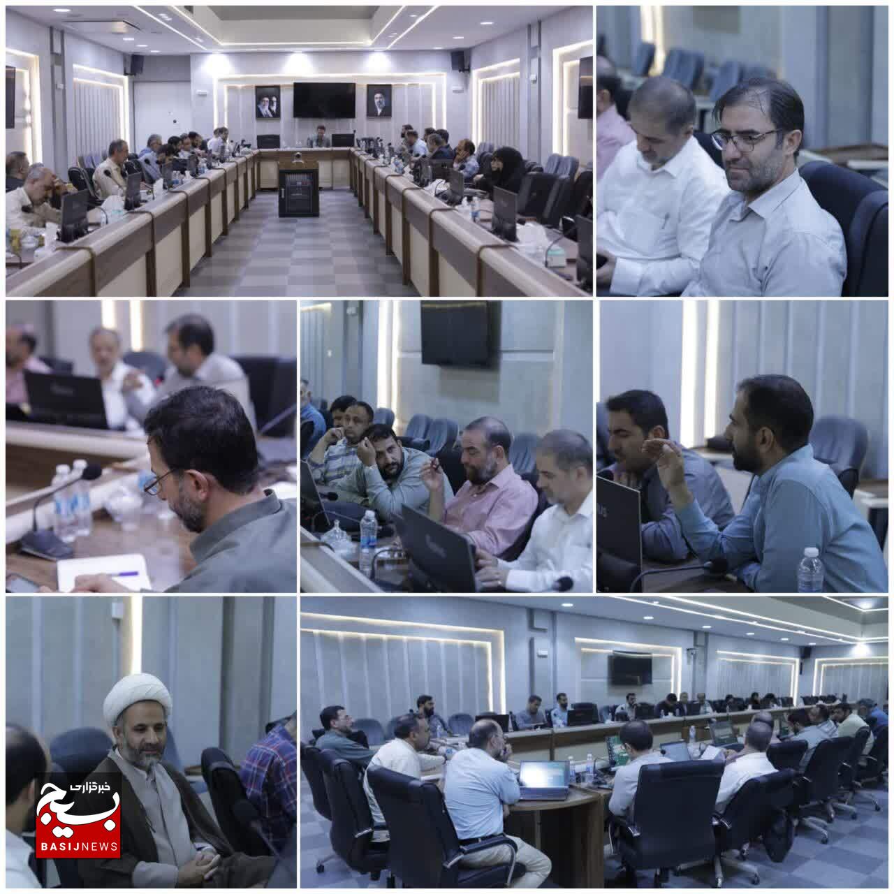 در نشست هم‌اندیشی و کارگاه آموزشی معاونین فرهنگی سازمان‌های بسیج اقشاری در اردوگاه الزهرا(س) مطرح شد: تمرکز بر کیفی‌سازی و تحول در برنامه‌های کلان فرهنگی