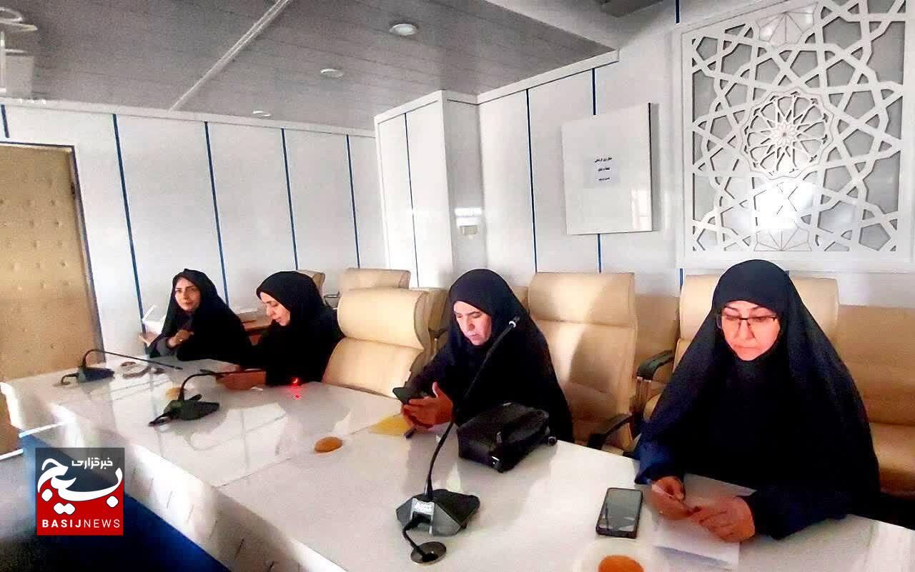 کارگروه مطالبه‌گری هویت اسلامی زن مسلمان در لرستان برگزار شد