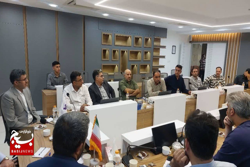 آیین تکریم و معارفه رئیس هیأت اندیشه‌ورز بسیج مهندسین صنعت و معدن همدان برگزار شد