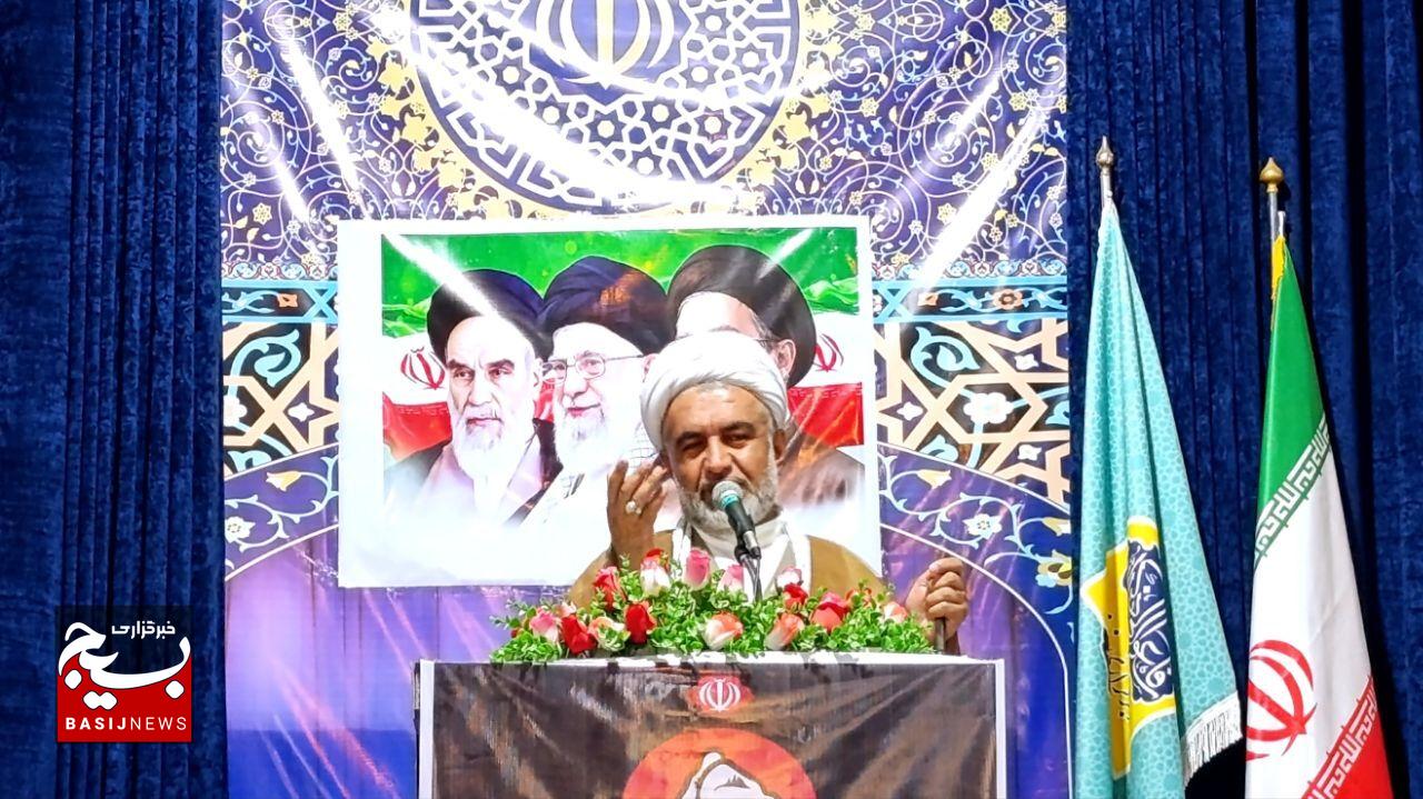 دشمن در جنگ اقتصادی هم زمین‌گیر خواهد شد