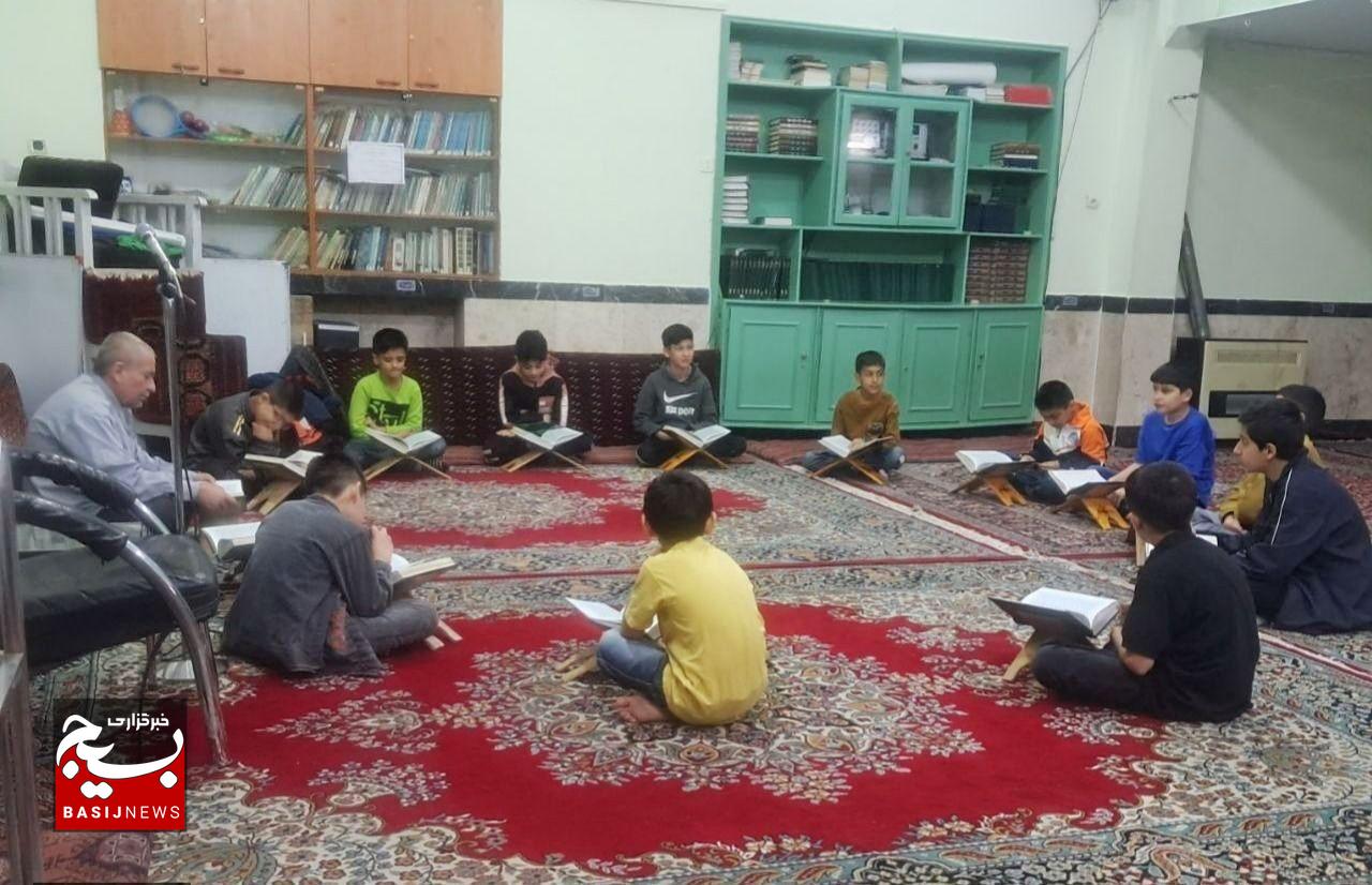 طنینِ میثاقِ خون در آیاتِ نور؛ تقدیمِ ثواب محفل به قائد امت، رهبر شهید، حضرت آیت الله خامنه‌ای