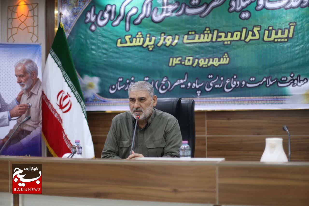 جامعه پزشکی خوزستان در جنگ تحمیلی و کرونا حماسه‌آفرین بود