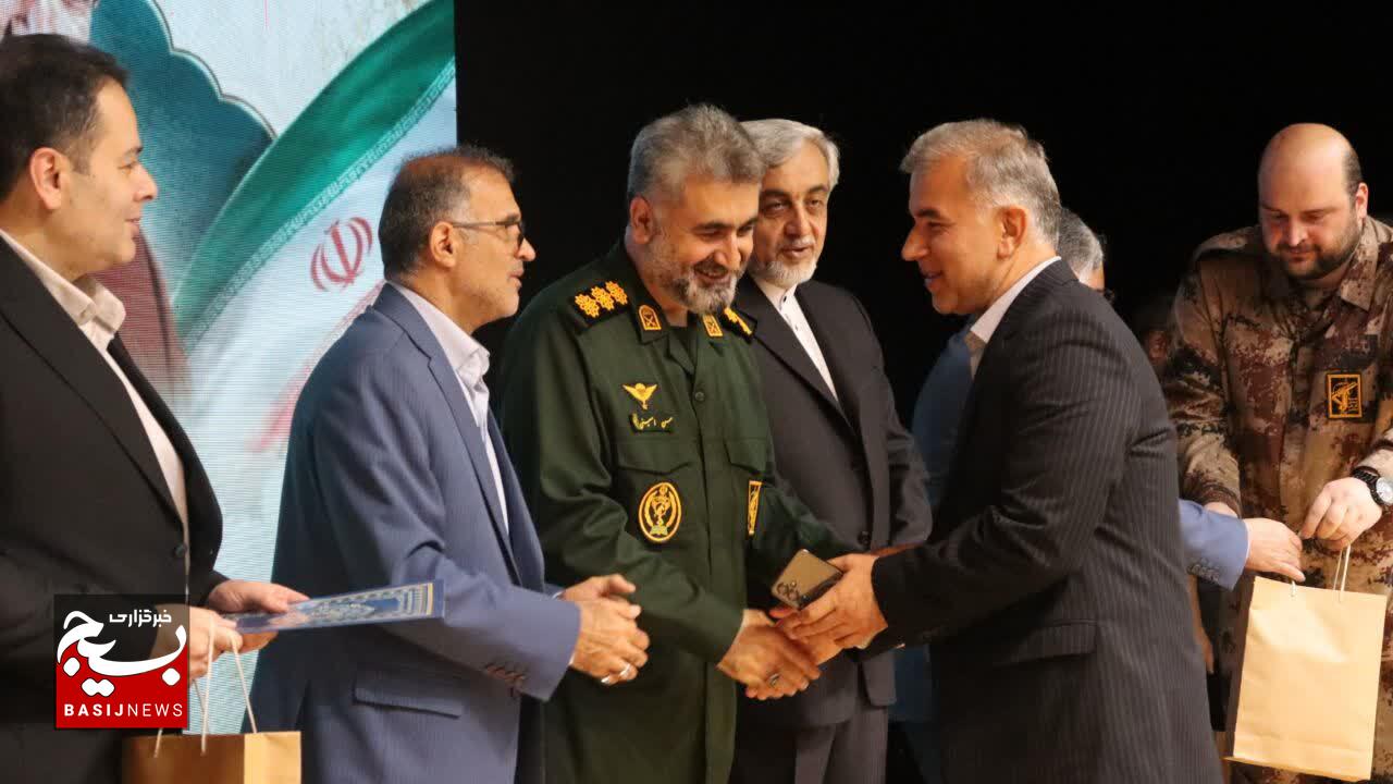 امروز ابرقدرت جهان جمهوری اسلامی ایران است