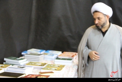 بازدید از نمایشگاه بزرگ قرآنی در شهرکرد