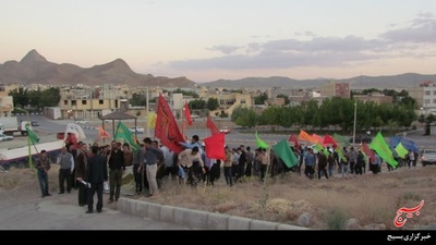 طنین دعای ابوحمزه ثمالی در تپه نورالشهدای فرخشهر