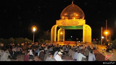 طنین دعای ابوحمزه ثمالی در تپه نورالشهدای فرخشهر