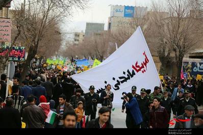 حضور خبرنگاران و تصویر برداران در راهپیمایی 22 بهمن