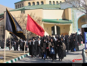 سومین کاروان راهیان نور دانشجویی استان چهارمحال و بختیاری به مناطق عملیاتی جنوب کشور اعزام شد ./عکس: سید مرتضی علوی