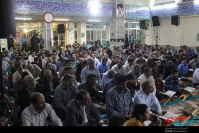 جزء خوانی با حضور قاری مصری در فرخشهر