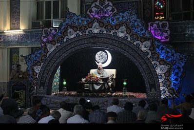 جزء خوانی با حضور قاری مصری در فرخشهر