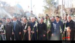 تمثال امام خمینی (ره) در اردستان گلباران شد