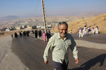 پیاده روی خانوادگی در شهرستان اردل