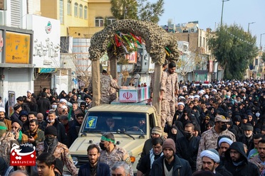 تشییع ۶ شهید گمنام دفاع مقدس در قم
عکس از علی بهرامی