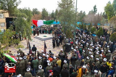 تشییع ۶ شهید گمنام دفاع مقدس در قم
عکس از علی بهرامی