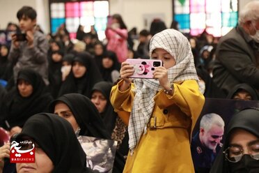 مراسم بزرگداشت شهید سلیمانی و حاج احمد کاظمی در اصفهان برگزار شد