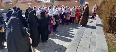 پیاده روی خانوادگی دانش آموزان در اردل