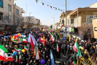 راهپیمایی باشکوه مردم قم در ۲۲ بهمن 1401
عکس از علی بهرامی