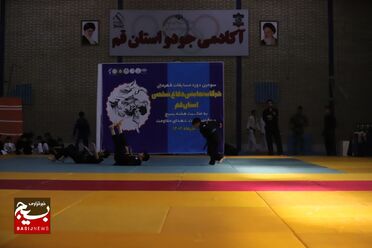 سومین دوره مسابقات حرکات نمایشی دفاع شخصی استان قم

عکس از سیدمحمدمهدی خداپرستان