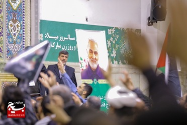 تجمع امت حزب اللهی قم در محکومیت حادثه تروریستی کرمان 

عکس از سیدمحمدمهدی قدس‌علوی