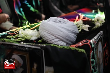 مراسم تشییع و تدفین آیت الله نمازی در قم برگزار شد

عکس از محمد رمضانی