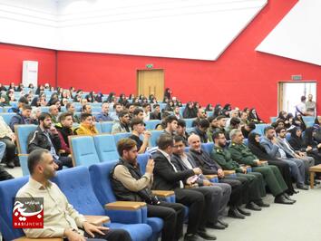 عکس اجتماع دانش آموزی