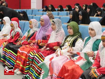 عکس اجتماع دانش آموزی