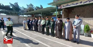 حضور کارکنان سپاه خمینی شهر در صبحگاه مشترک فراجا+تصاویر
