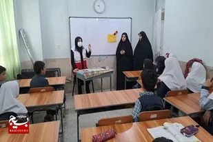 خدمات&zwnj;رسانی گروه جهادی در روستای جعفرآباد+تصاویر