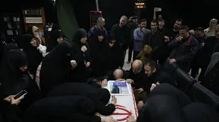 برگزاری مراسم تشییع باشکوه دانشجوی شهیده &laquo;فائزه رحیمی&raquo; در مصلای تهران