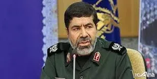 خداوند به برکت اخلاص و انس با مردم به شهید حاج قاسم عزت وآبرو داد