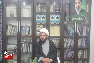 دیدار مسئول دفتر نمایندگی ولی&zwnj;فقیه در سپاه امام رضا(ع) شهرستان دشتی امام جمعه شهر کاکی به مناسبت پنجم مرداد، سالروز نخستین اقامه نماز جمعه انقلاب اسلامی