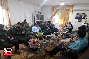 دیدار بسیجیان و کارکنان ناحیه مقاومت بسیج سپاه خنج با امام جمعه شهرستان خنج
