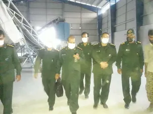 بررسی مشکلات کارخانه سیلیس فاریاب با حضور سرهنگ پاداش