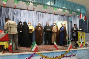 برگزاری آیین تجلیل از طلایه داران گام دوم انقلاب شهرستان سرخه