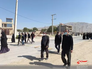 پیاده روی بسیجیان محله خاردان در روز اربعین
