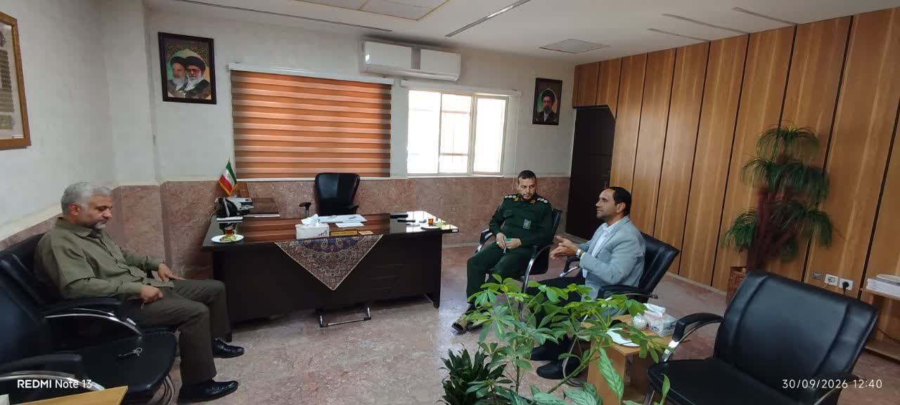 بازدید مسئول سازمان بسیج مهندسین صنعت و معدن استان سمنان از کانون بسیج مهندسین صنعت و معدن سپاه گرمسار