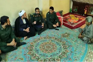 شهدا و خانواده شهدا از ارزش های معنوی انقلاب&zwnj;اند