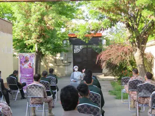 سبک زندگی اسلامی باید در جامعه نهادینه شود