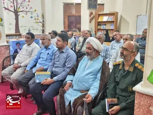 نشست کتابخوان تخصصی دفاع مقدس در کتابخانه شهر آب&zwnj;پخش برگزار شد