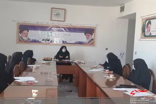 نشست حوزه فاطمه الزهرا(س) همدان به مناسبت هفته بسیج